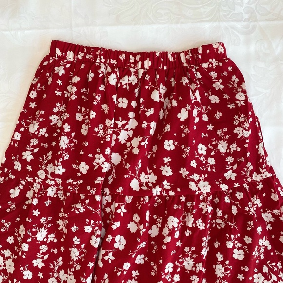 Women Red Floral Two-Piece Set - Picture 3 of 9